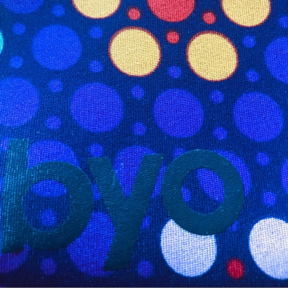 “Byo” Computer Sleeve Zip Close Lime Green Interior Center Crease 2 Tiny Stains
